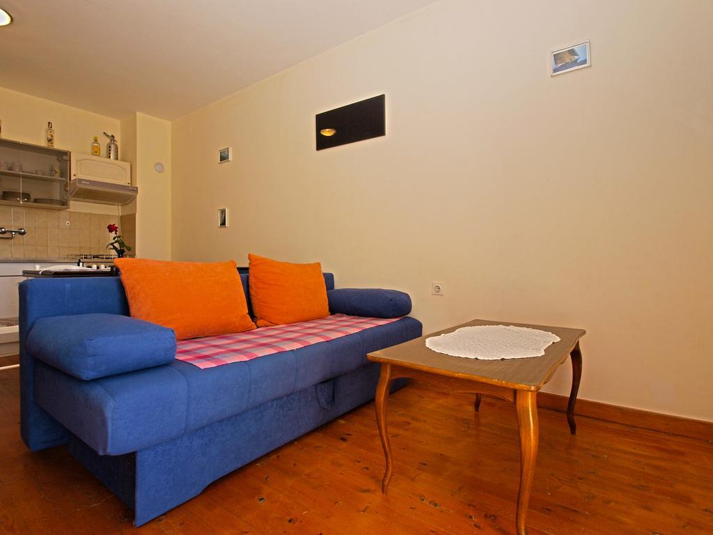 Apartments Antica Пула Екстериор снимка