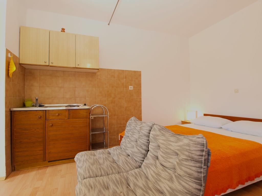 Apartments Antica Пула Екстериор снимка