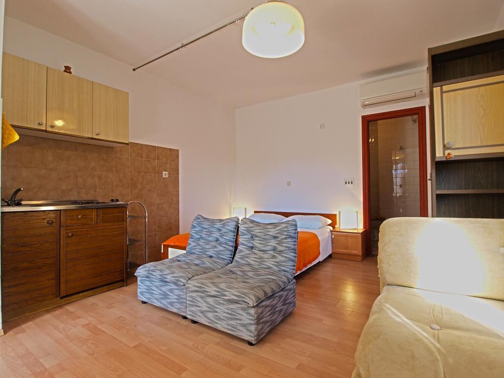 Apartments Antica Пула Екстериор снимка